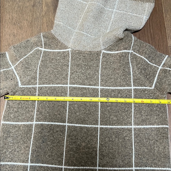 EVOLUTION BY CYRUS
Norta Turtle Neck Plaid Pullover - Picture 5 of 5